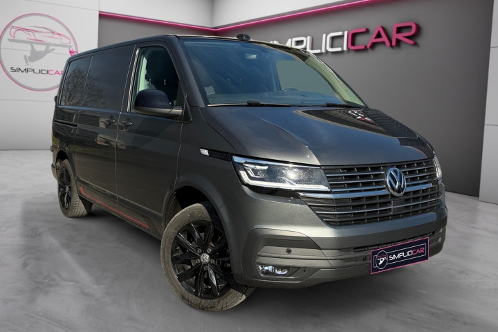 VOLKSWAGEN TRANSPORTER 6.1 VAN