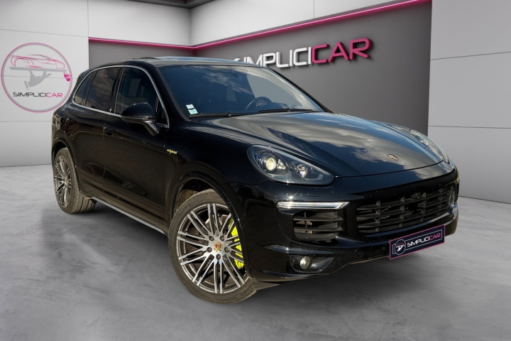 PORSCHE CAYENNE